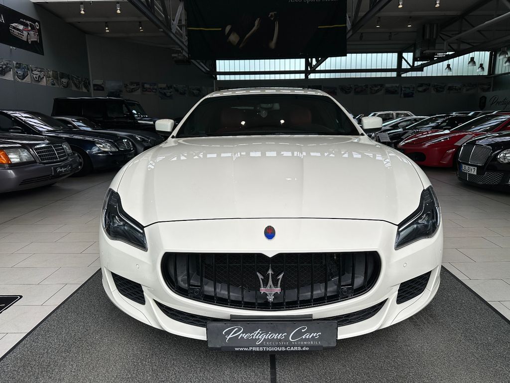 Bild des Angebotes Maserati Quattroporte 3.8 V8 GTS Automatik Leder Rot TOP!