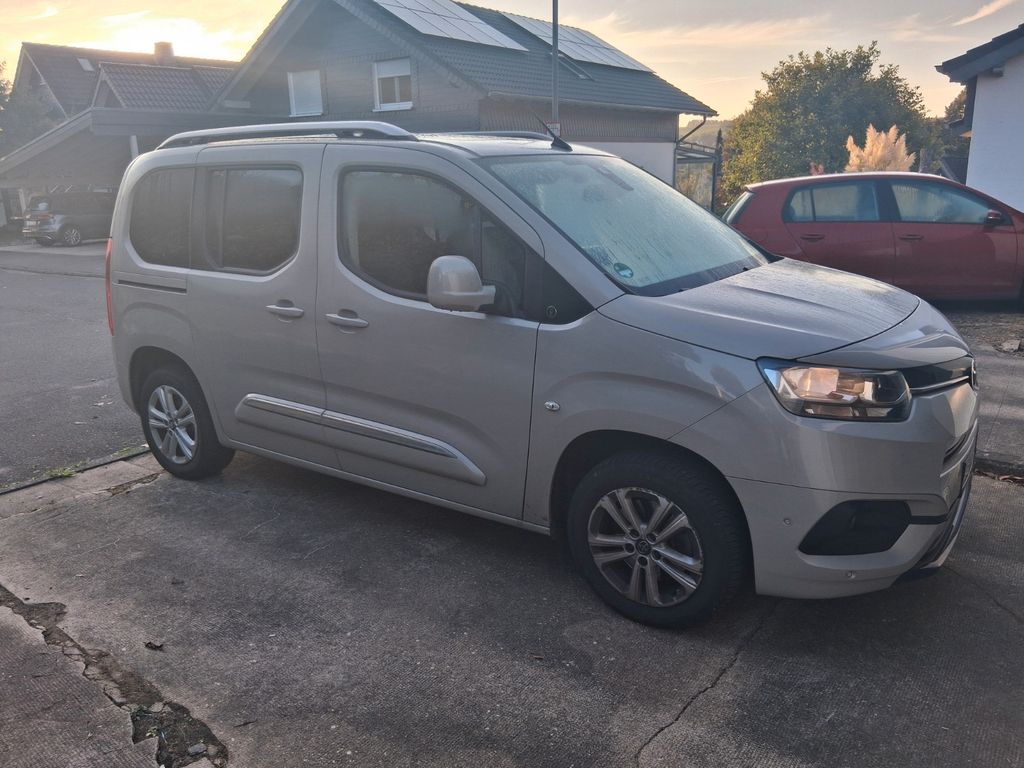 Bild des Angebotes Toyota Proace City (Verso) 1,5-l-D-4D 96kW L1 Team ...