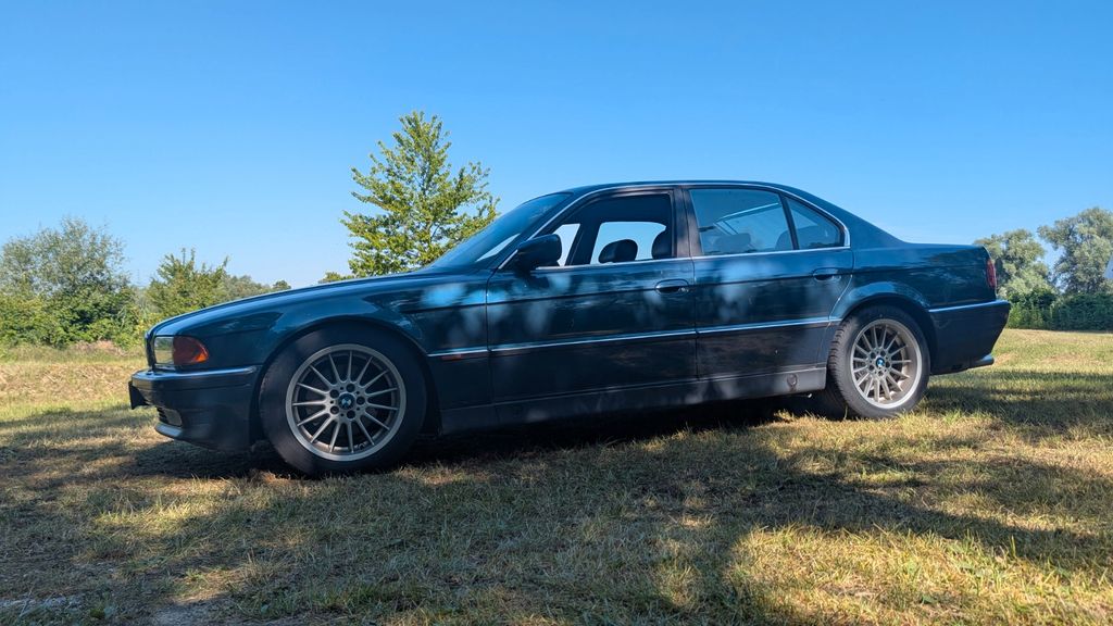 Bild des Angebotes BMW 740 e38 740i 6-Gang Schalter