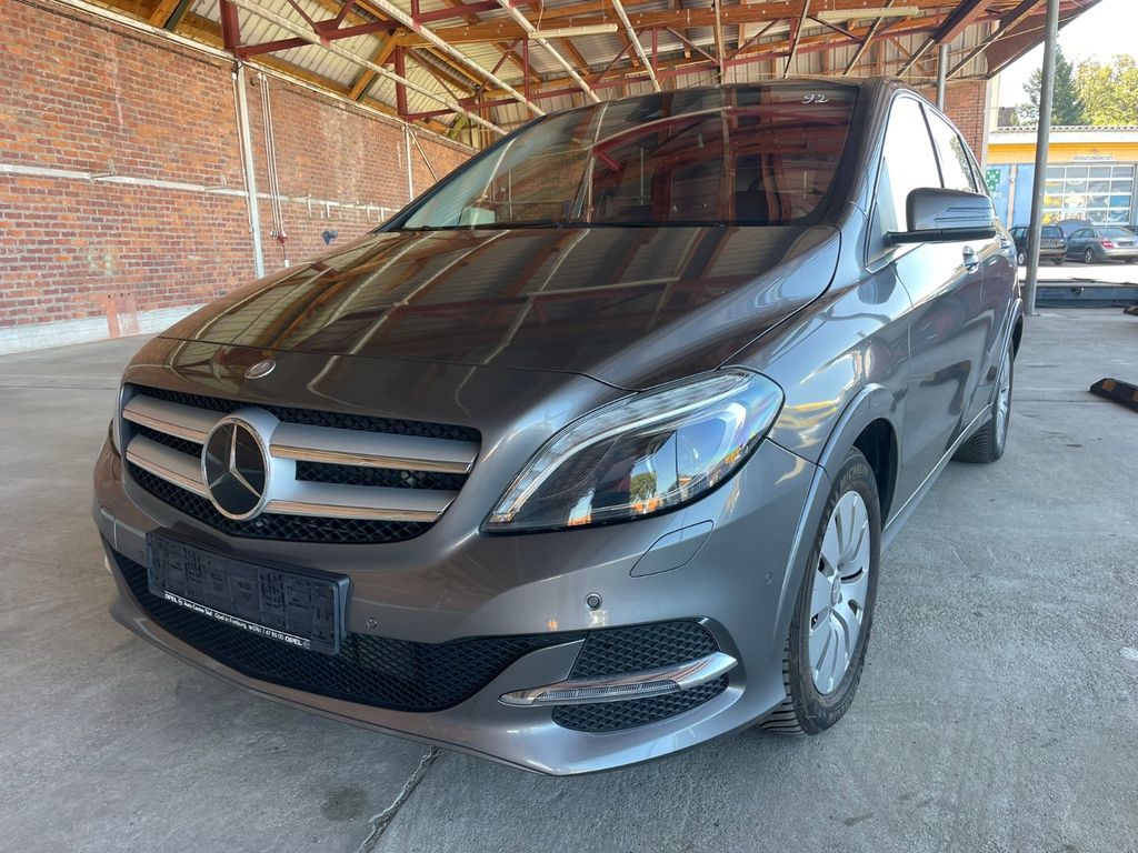 Bild des Angebotes Mercedes-Benz B-Klasse 250 eDrive/Navi /Sitzheizung/XENON
