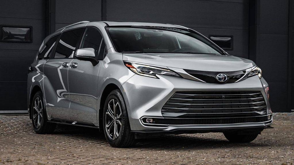 Bild des Angebotes Toyota Sienna 2025 PLATINIUM, 7400km