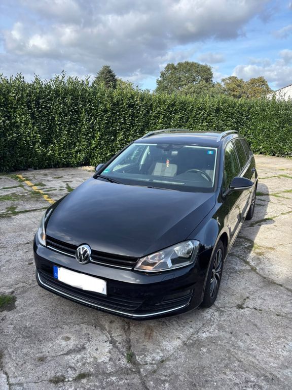 Volkswagen VW Golf VII 1.6 TDI Allstar 110 PS | Navi | Sitz