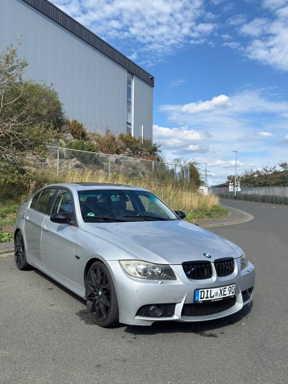 Bild des Angebotes BMW 325i -