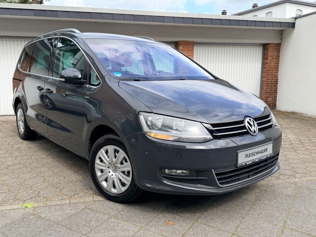 Bild des Angebotes Volkswagen Sharan Life BMT*Tüv-Neu*S-Heft*1.Hand*Tempo*Navi
