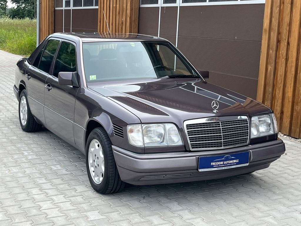 Bild des Angebotes Mercedes-Benz 300 Diesel W124, 5-Gang, Liebhaberstück