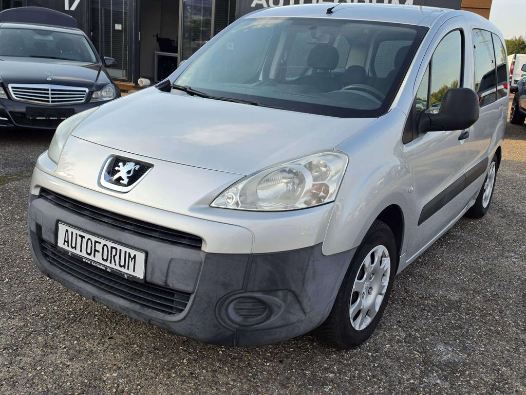 Bild des Angebotes Peugeot Partner Partner Tepee 1.6 90 Family | AHK 5-SITZ
