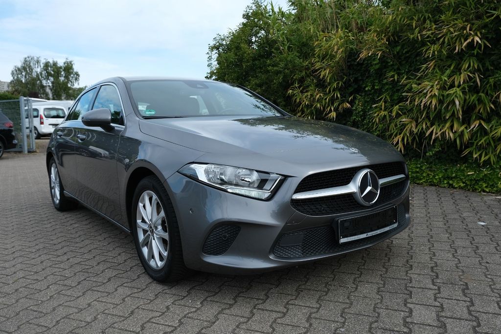 Bild des Angebotes Mercedes-Benz A 160 Business Progressive MBUX SHZ PDC T-Leder