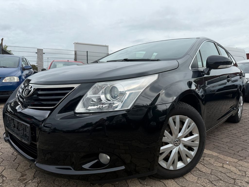 Bild des Angebotes Toyota Avensis 1,8i Combi  Klimaautomaik,6-Gang,AHK