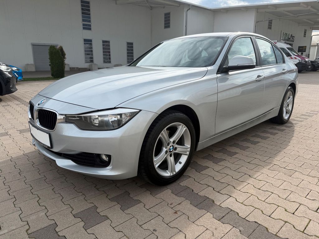 Bild des Angebotes BMW 316i Navi+Tempomat+Sitzhzg.+2.Hand