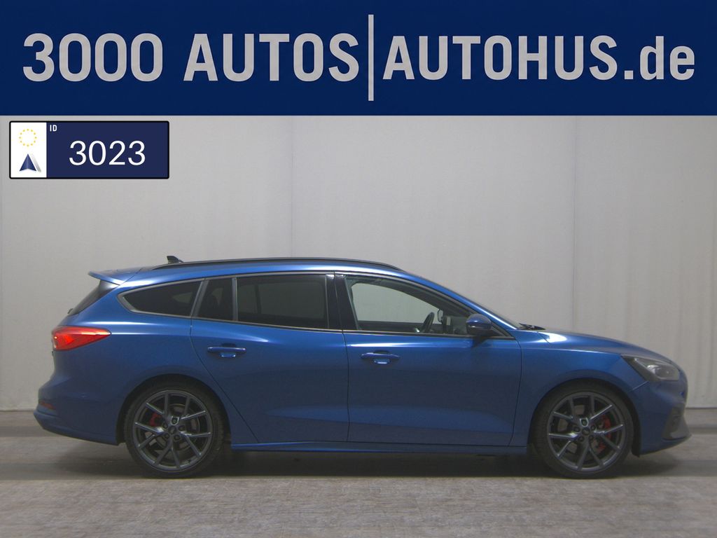 Ford Focus Turnier 2.3 ST Navi LED vc Pano ACC