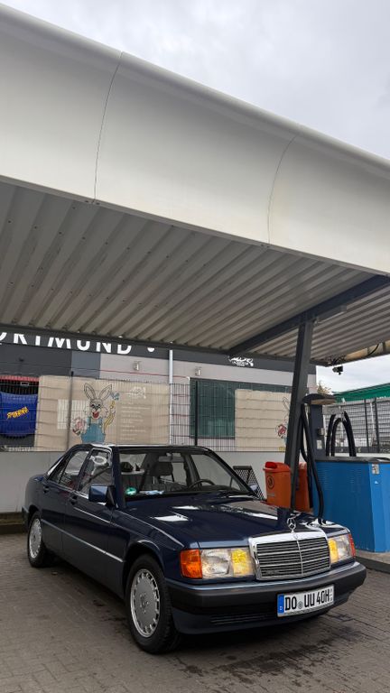 Mercedes-Benz Zeitloser W201 -190E -Tempomat - Schiebedach