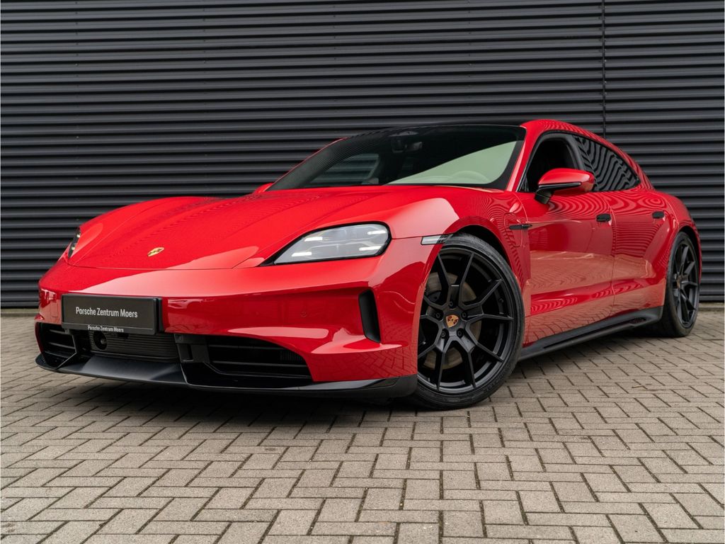 Porsche Taycan GTS Sport Turismo HeadUp HDMatrix