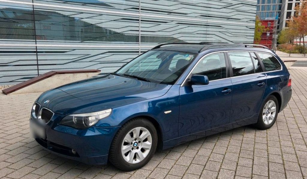 Bild des Angebotes BMW 525d touring - Schaltgetriebe | AHK | HU 08/2028