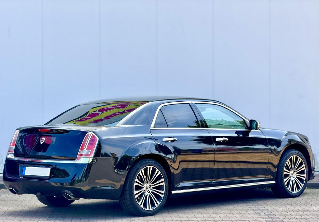 Bild des Angebotes Lancia Thema 3.0 V6 CRD 24v 176kW Executive Automat...