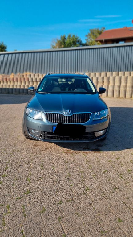Bild des Angebotes Skoda Octavia 2.0 TDI Green tec Joy Combi Joy