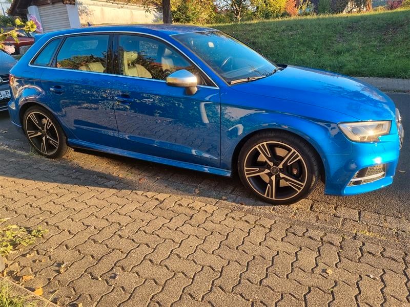 Bild des Angebotes Audi S3 2.0 quattro - Arablau-Metallic - Schalter