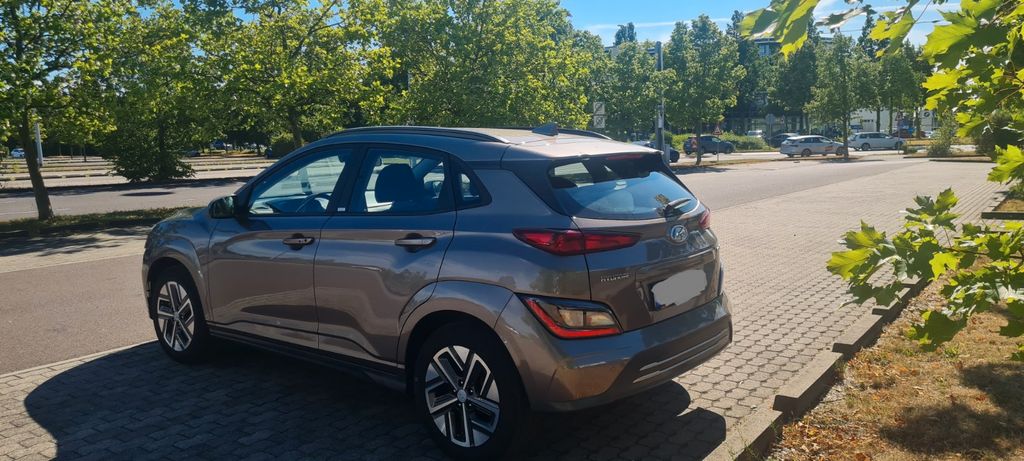 Bild des Angebotes Hyundai KONA Elektro ELEKTRO 100kW "Silky-Bronze"