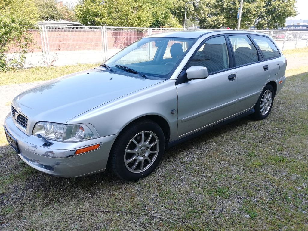 Volvo V40 1.8.KLIMA.