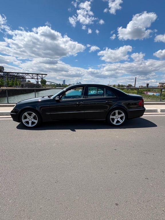 Bild des Angebotes Mercedes-Benz E200 CDI