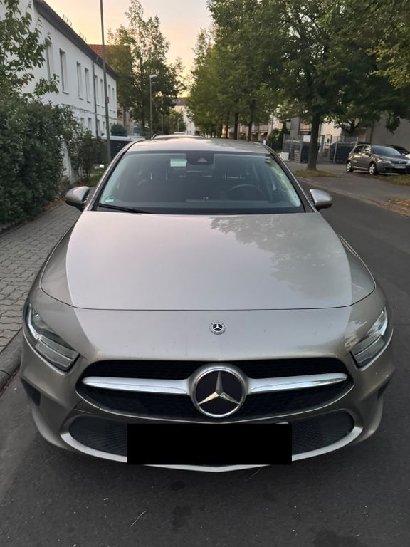 Bild des Angebotes Mercedes-Benz A 180 Limousine