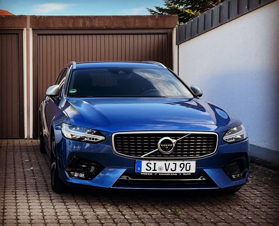 Bild des Angebotes Volvo V90 D4 AWD R-Design | Standheizung | 360°