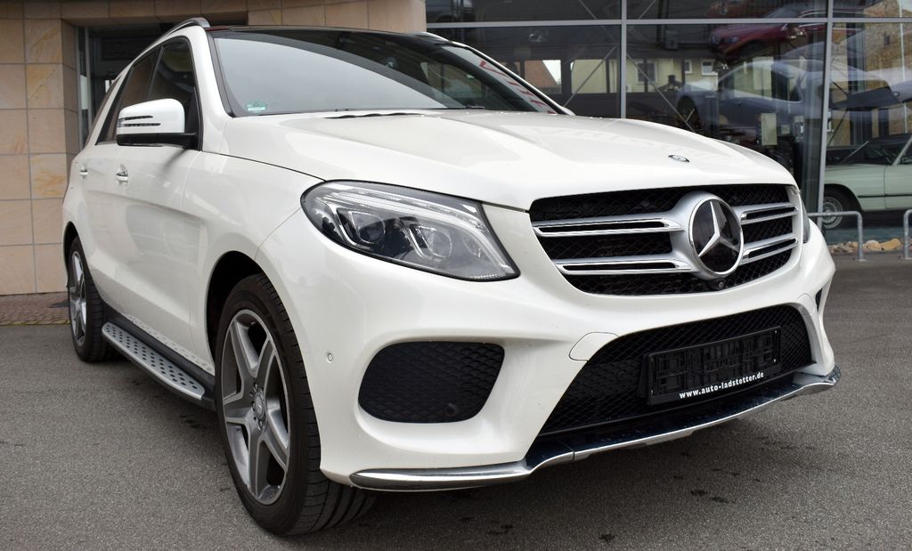 Bild des Angebotes Mercedes-Benz GLE350 d 4Matic*AMG*Pano* Massage*AHK* LED*Voll*