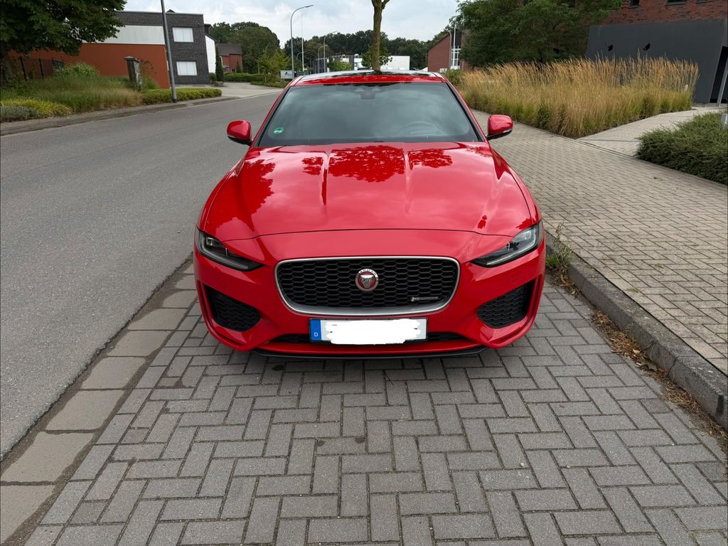 Bild des Angebotes Jaguar XE D180 R-DYNAMIC SE (Facelift)