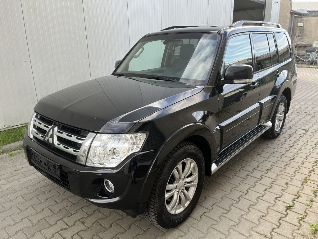 Bild des Angebotes Mitsubishi Pajero 3.2 DI-D.Navi.SHZ.AHK.7 Sitzer