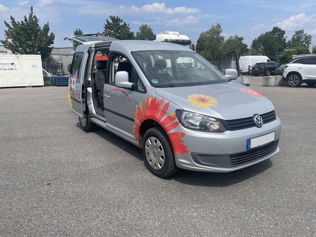 Bild des Angebotes Volkswagen Caddy Startline 8-Sitzer