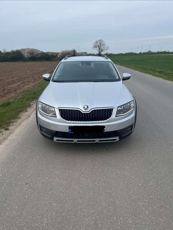 Bild des Angebotes Skoda Octavia 2.0 TDI 4x4 Scout Combi Scout
