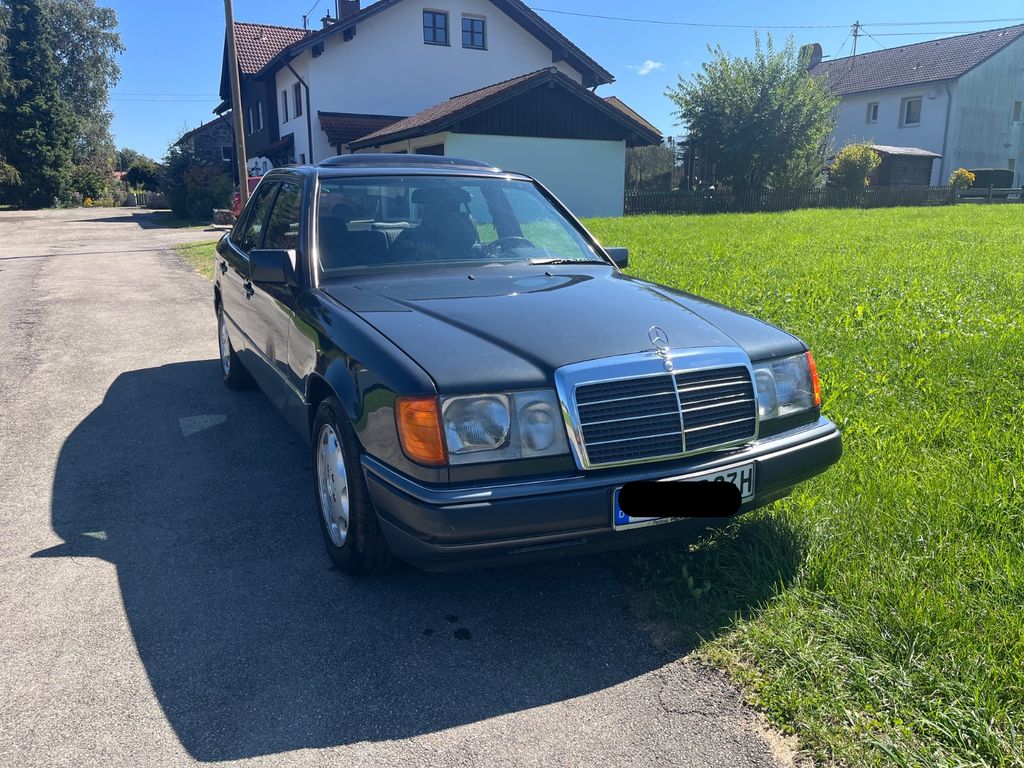 Bild des Angebotes Mercedes-Benz 230 E