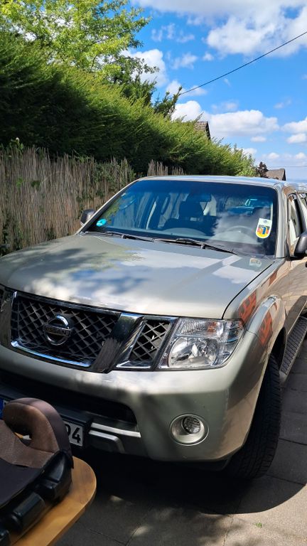 Nissan Pathfinder 2.5 dCi DPF PLATINUM 4WD PLATINUM