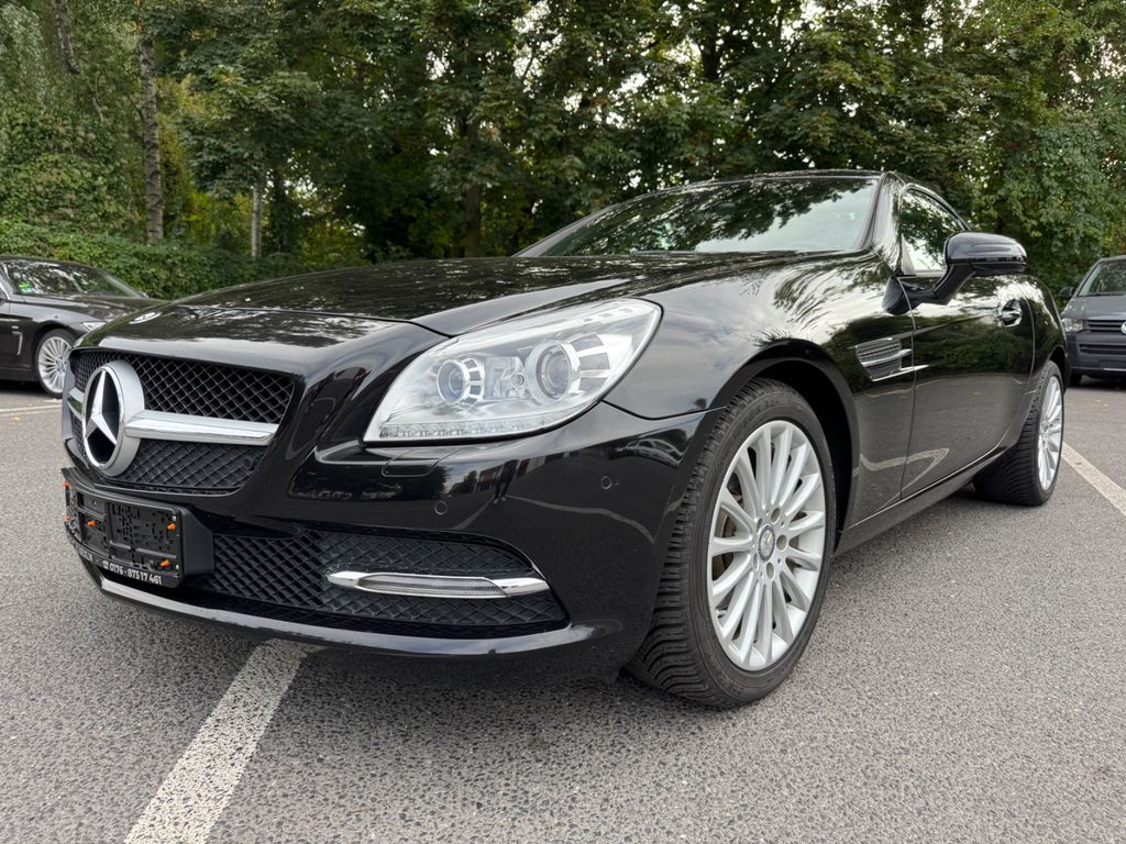 Bild des Angebotes Mercedes-Benz SLK 200 Roadster Airscarf-Xenon-Navi-Pano