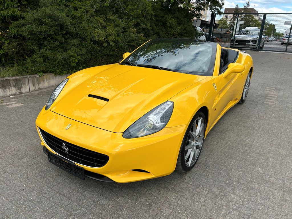Bild des Angebotes Ferrari California 4.3 V8 4-Sitzer