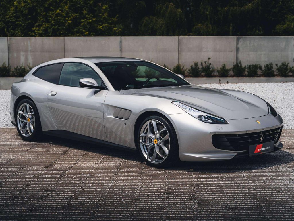 Bild des Angebotes Ferrari GTC4 Lusso T / V8 / Argento Nurburgring / Pass.