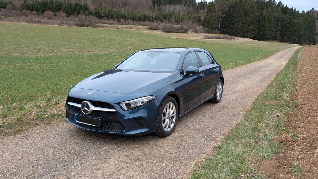 Bild des Angebotes Mercedes-Benz A 220 Edition 19 Panorama MBUX 8fach Bereift LED