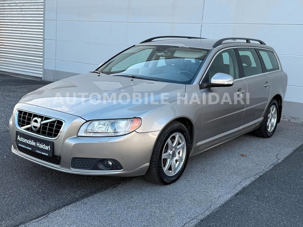 Bild des Angebotes Volvo V70 2.4 "5-Zylinder" Allrad+AUTOMATIK+AHK +LEDER