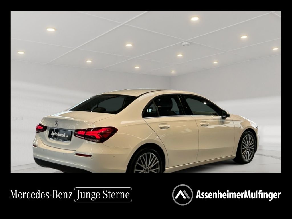 Bild des Angebotes Mercedes-Benz A 180 d Limousine Style MBUX+Style+LED+PTS+SHZ