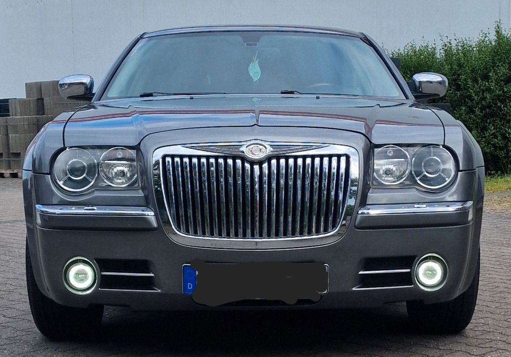 Bild des Angebotes Chrysler 300C Touring 3.5 V6 Autom. -