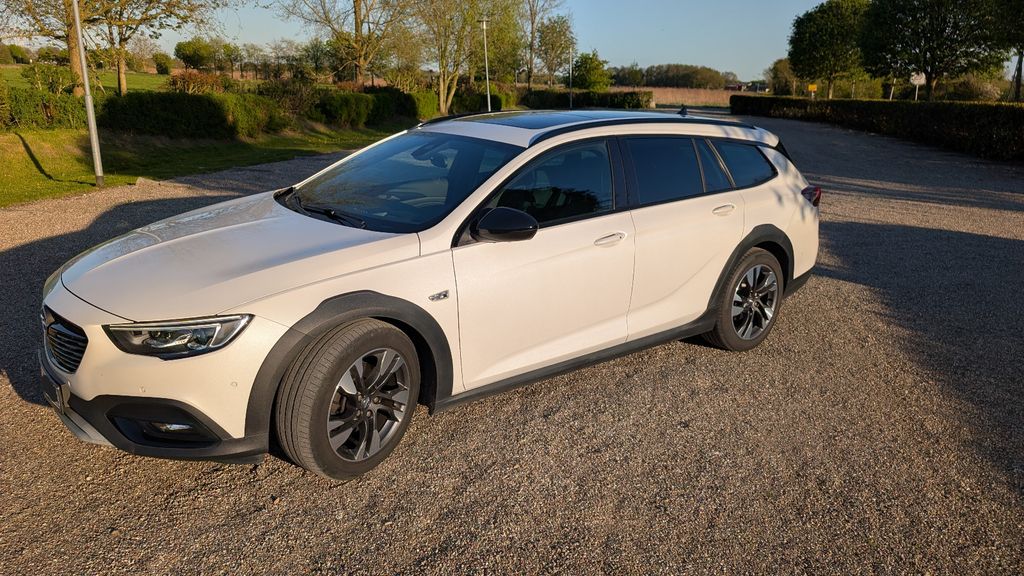 Opel Insignia Country Tourer mit Restgarantie