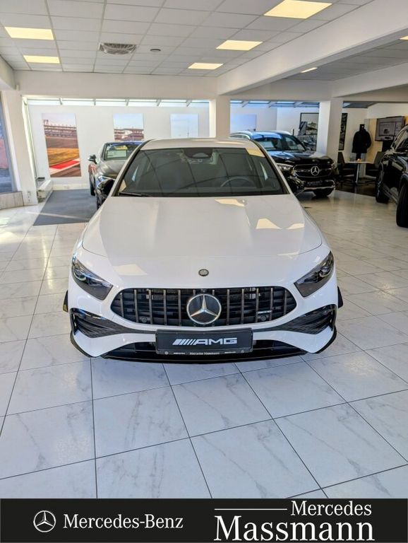 Bild des Angebotes Mercedes-Benz A 35 AMG 4MATIC Aero Package