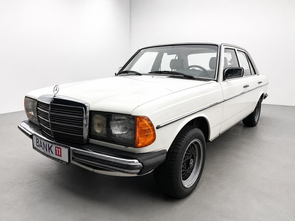 Bild des Angebotes Mercedes-Benz 230 E /HU+AU Neu /Schiebedach /H-Zulassung