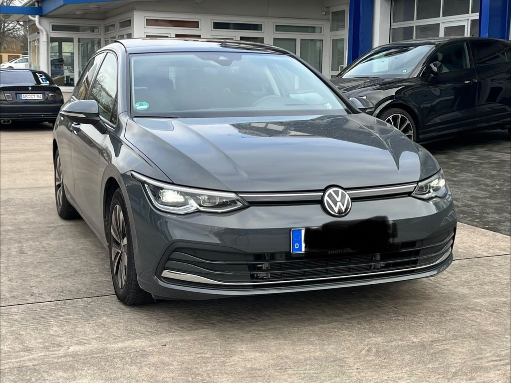 Bild des Angebotes Volkswagen Golf VIII Move AUT/LED/NAVI/ACC/KAMERA/DACH/AHK