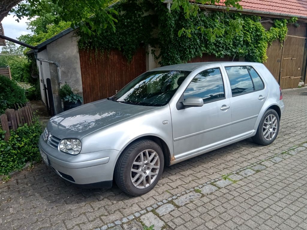 Bild des Angebotes Volkswagen Golf 1.6