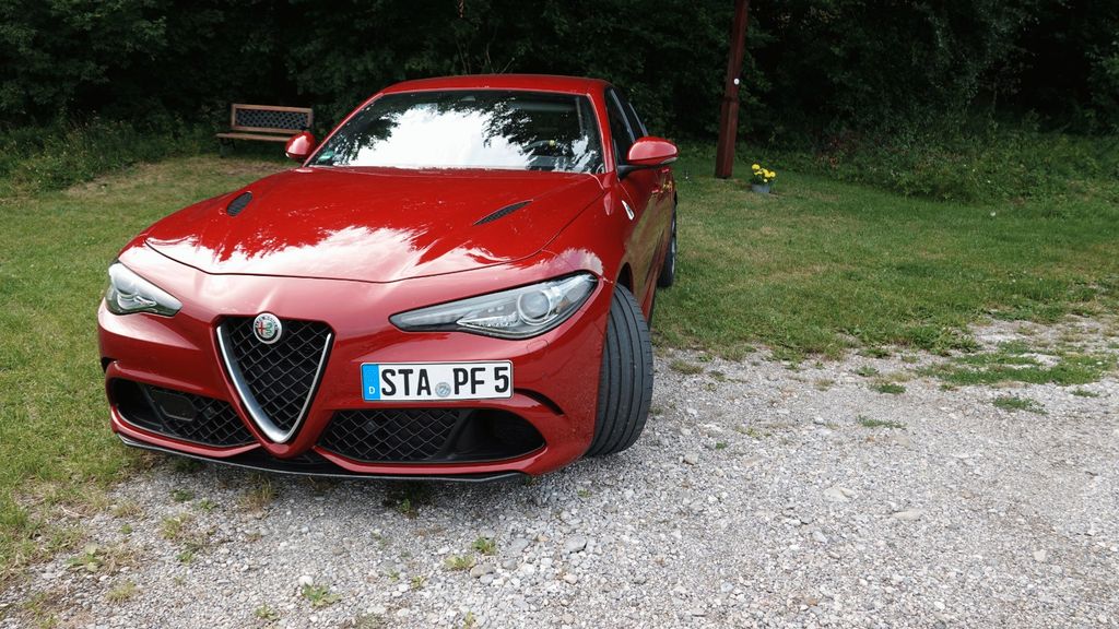 Bild des Angebotes Alfa Romeo Giulia 2.9 V6 Bi-Turbo 375 kW AT8 Quadrifogl...