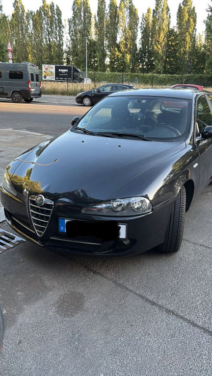 Bild des Angebotes Alfa Romeo 147 1.6 Twin Spark