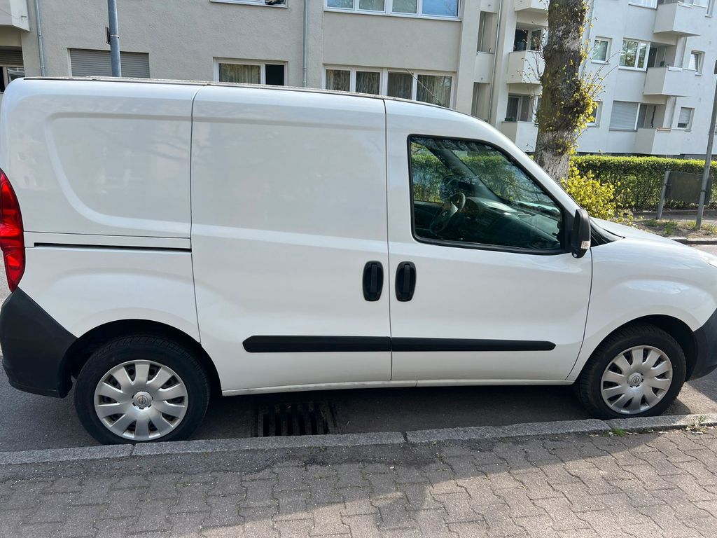 Opel Combo VAN 04/20212 163.000Km HU 02/27 1a Zustand