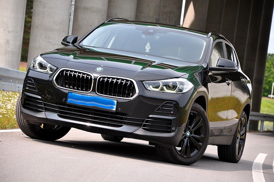 Bild des Angebotes BMW X2 sDrive 18 d RFK Navi DAB Shadow-Line