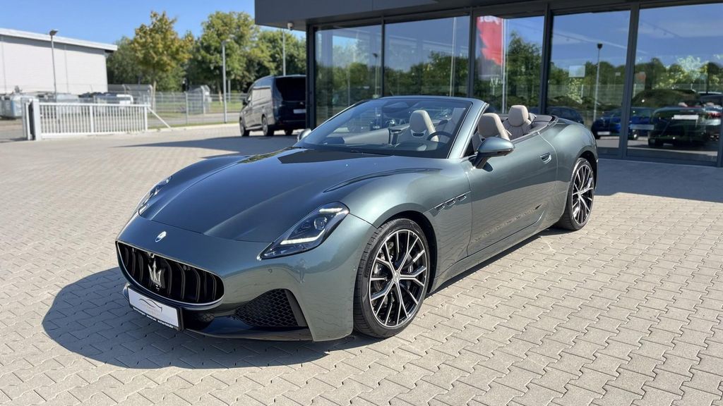 Maserati GranCabrio Modena Verde Giada | Fuoriserie