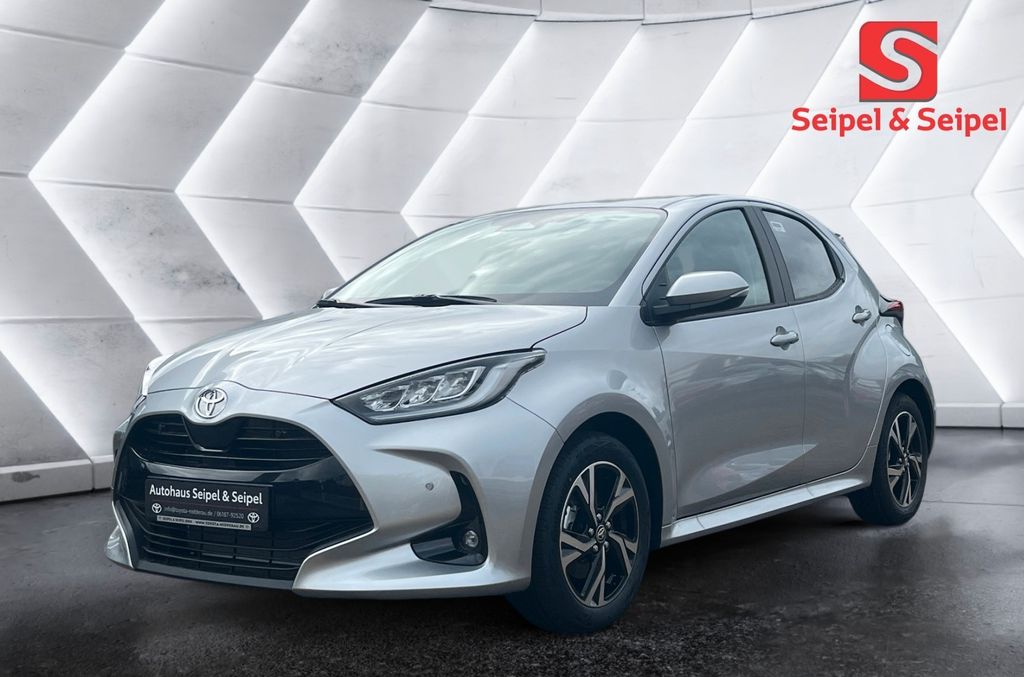 Bild des Angebotes Toyota Yaris Hybrid Teamplay*Safety-*Winterpaket*Kamera